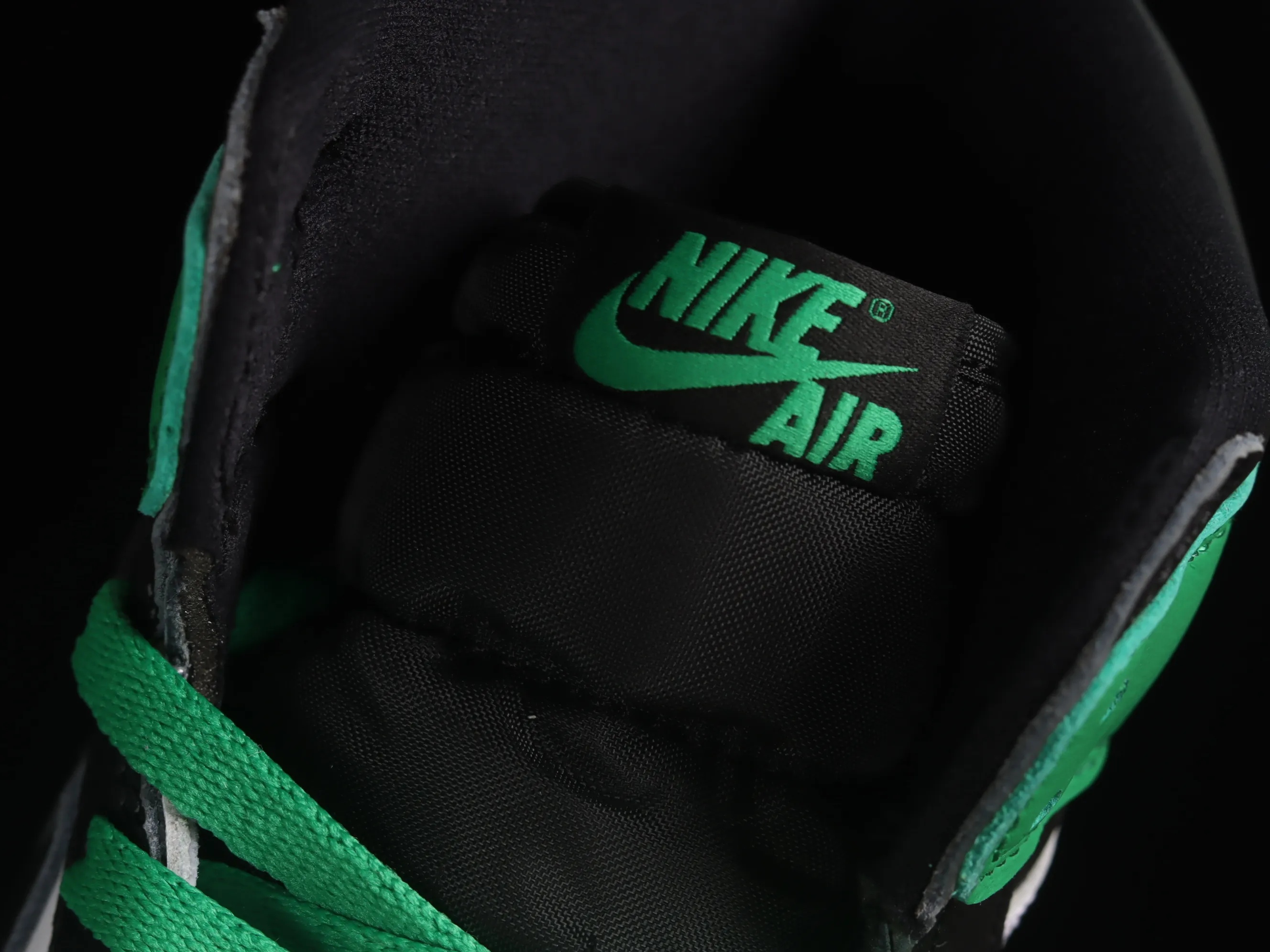 All categories Air Jordan Jordan series basketball shoes Air Jordan 1 High LJR version Air Jordan 1 High OG "Lucky Green" AJ1 Joe 1 Celtics Black Green Toe DZ5485-031